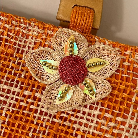 Super Cute Vintage Style Wooden Handle Bag - Picture 15 of 16